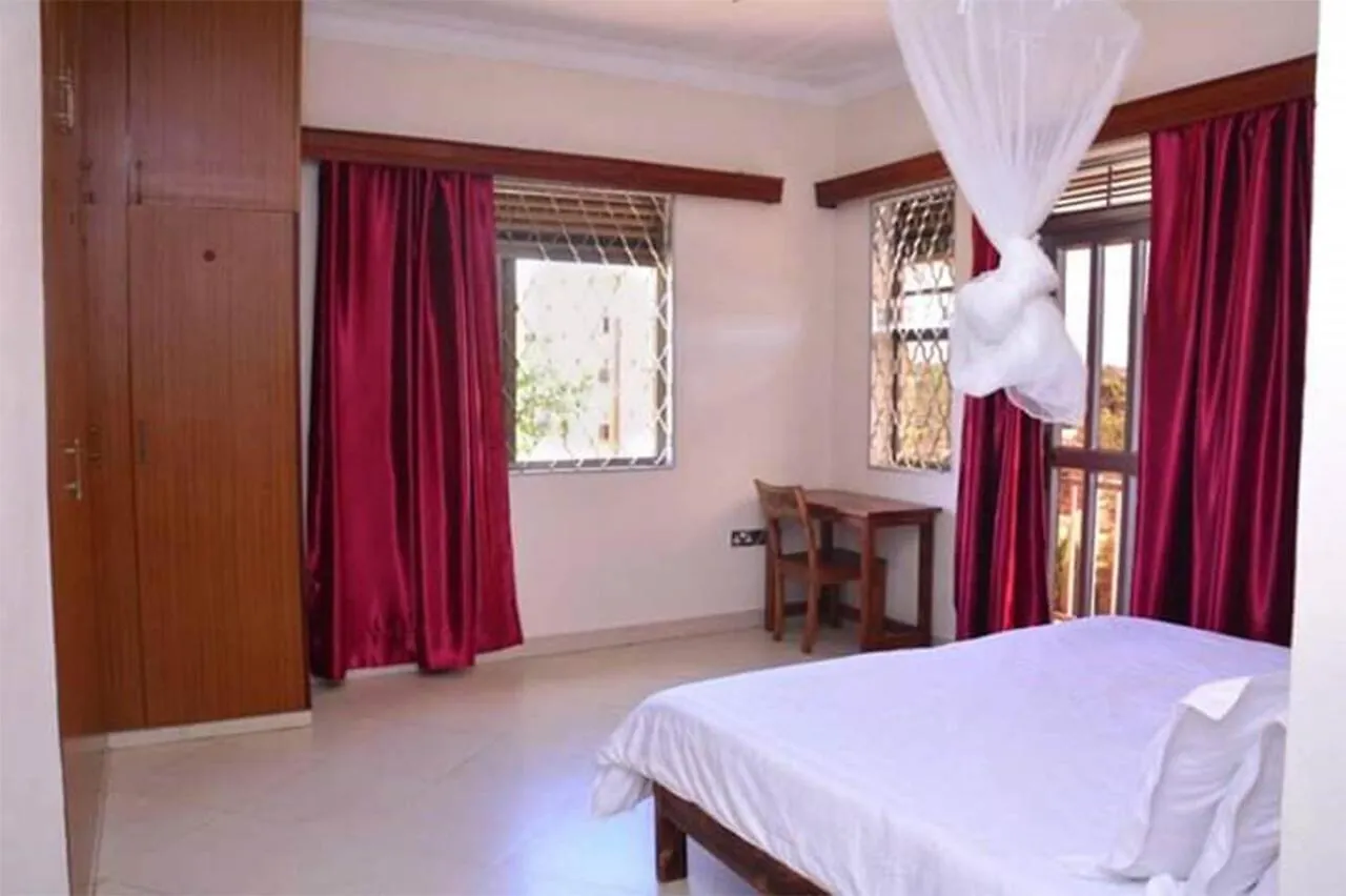 Go Around Kampala All Day To Return To Your Wonderful Apartment 0*,  Uganda